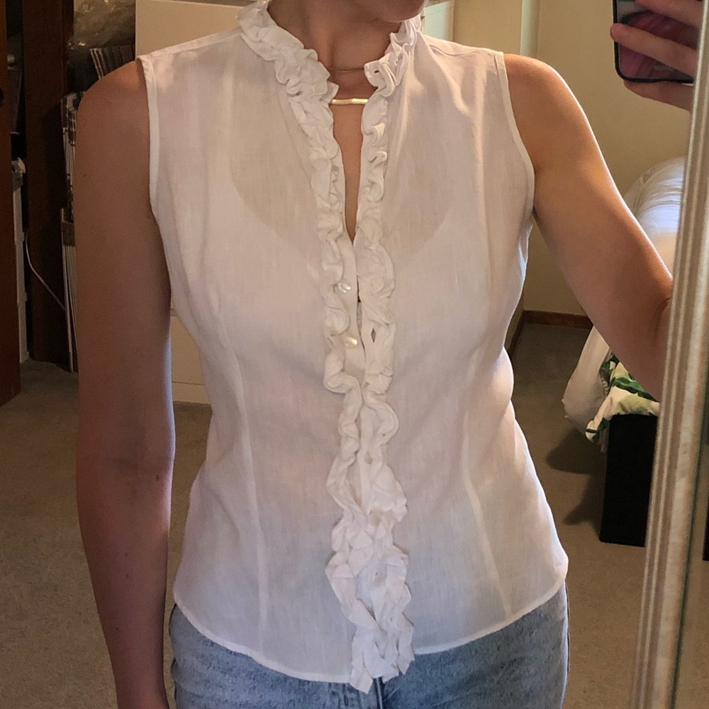 Anne Fontaine White Sleeveless Ruffled Placket Button-Down Top